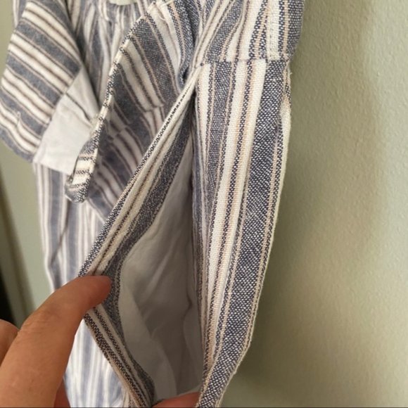 A&F Linen-Blend Pleaded Wide Ultra High Rise Pant - Picture 7 of 8